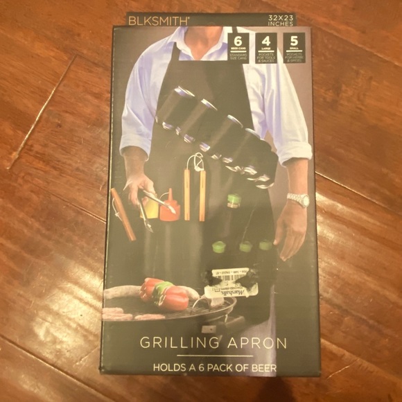 NWT Grilling apron and beer holder - Picture 1 of 6